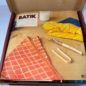Kiwi Co MAKER‎ CRATE - Batik Wrapping Cloths- Arts / Crafts Paint Projects NEW!